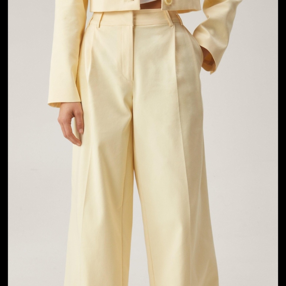 NASTY GAL YELLOW TROUSERS